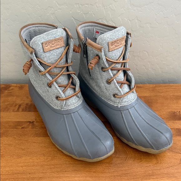 Sperry Shoes - Sperry Gray Fleece-Lined Tan Trim Boots